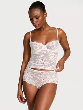 NWT Victoria’s Secret DREAM ANGELS
Wicked Twinkle Lace Cami & Shortie Set